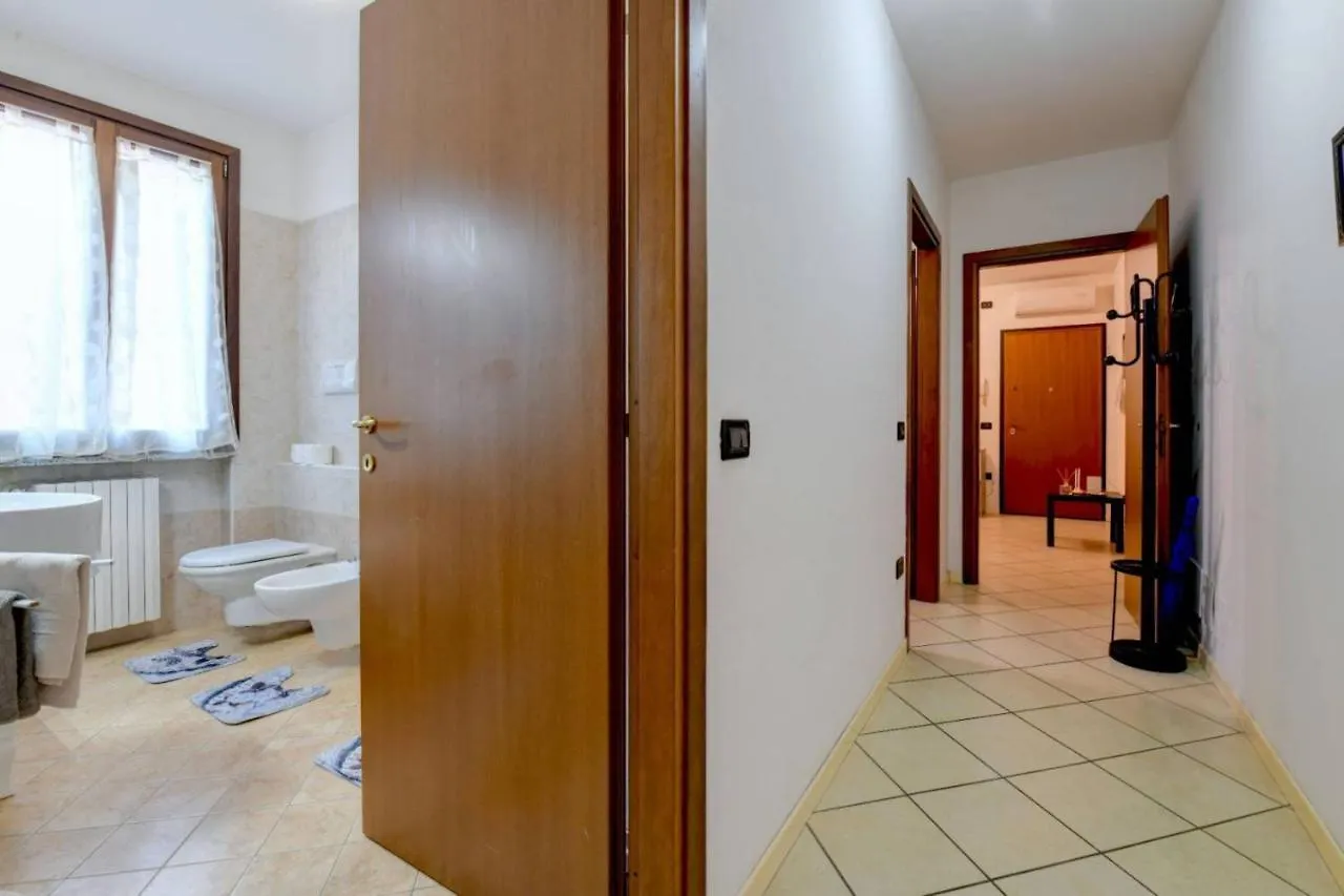 Apartment In Love Montichiari Italy